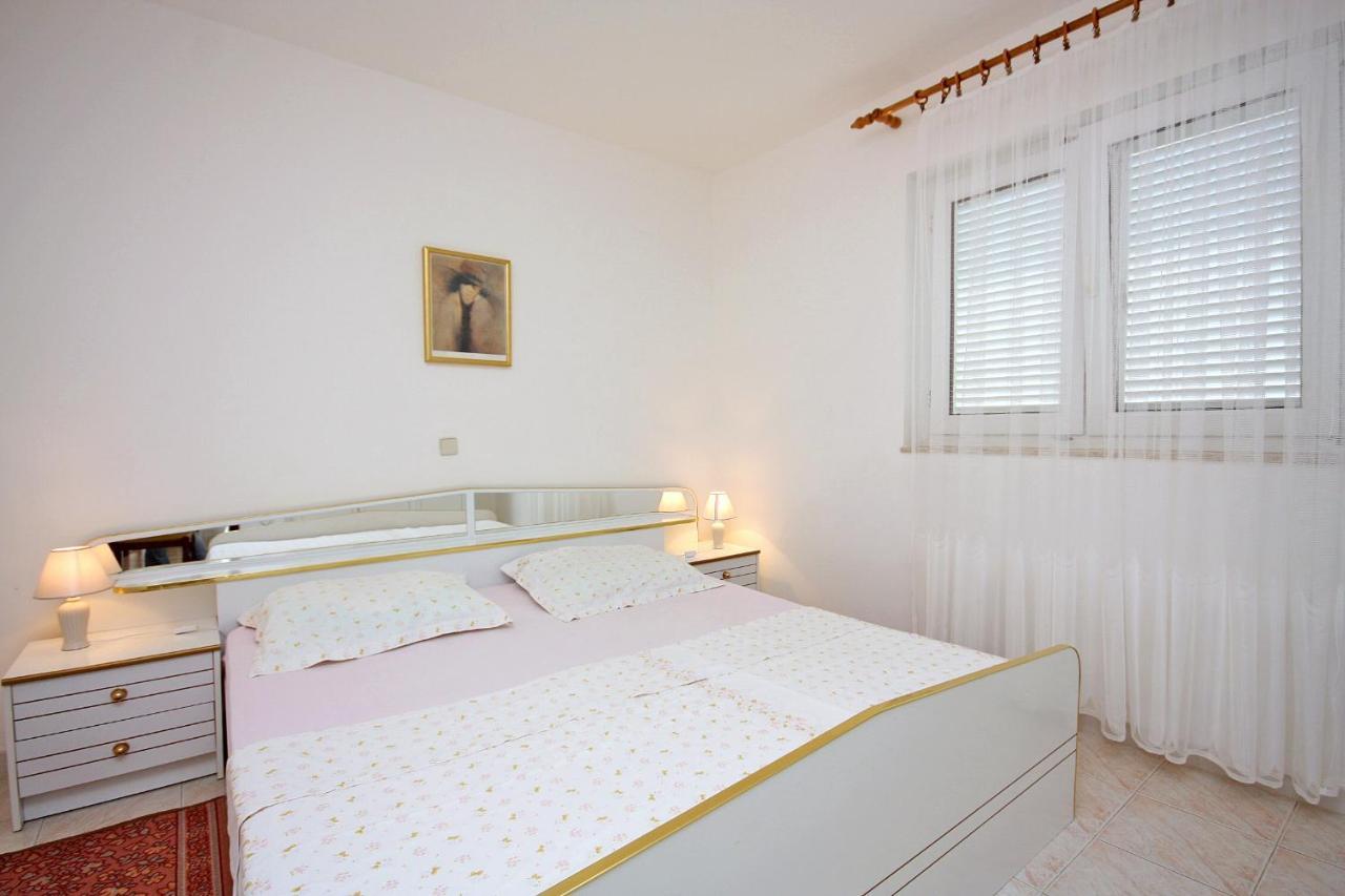 Apartment Barbat 4962A Barbat na Rabu Dış mekan fotoğraf