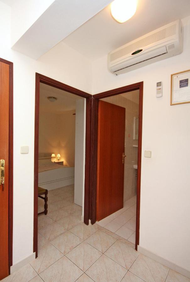 Apartment Barbat 4962A Barbat na Rabu Dış mekan fotoğraf